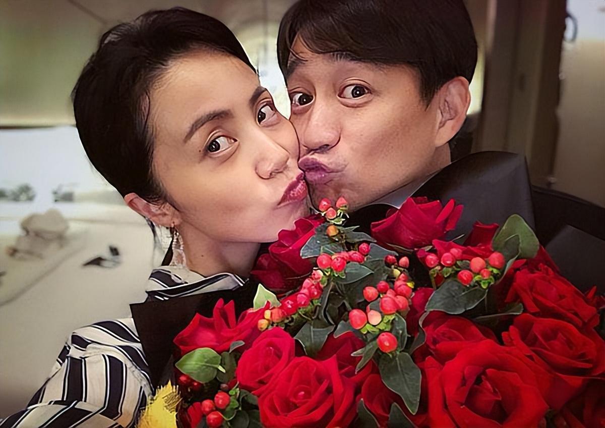 回顾黄磊拿下18岁的孙莉和刘若英超过爱情伊能静敲他的门