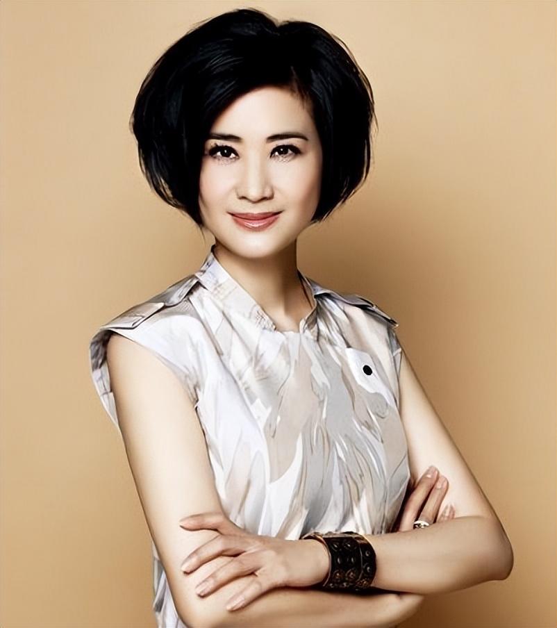 回顾主持人魏笑新婚24小时离世丈夫至今未娶父亲仍在以泪洗面