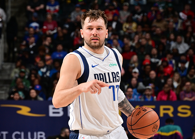 艾顿轰30分仍无缘今日最佳!对不起!你碰到nba奇迹了