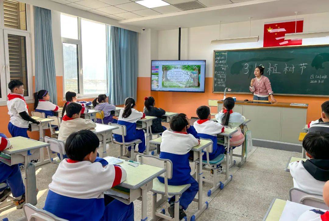 "植"此青绿 正"植"有你——北京景山学校香河分校植树节活动