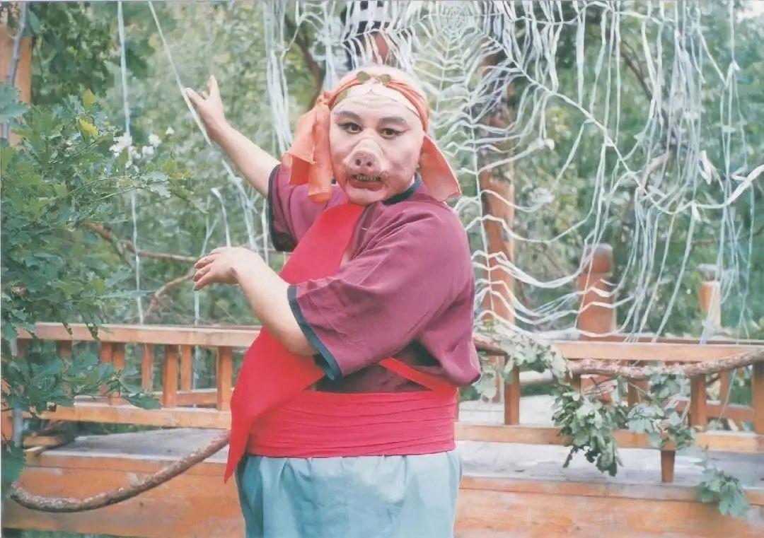 西游记原著中的女儿国是怎样的?为何猪八戒在这里变成了"圣僧"