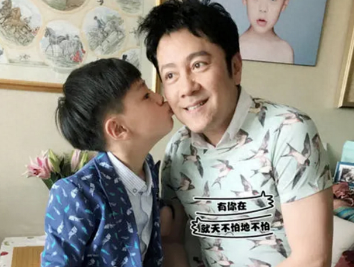 回顾蔡国庆曾经拒绝那英被圈外妻子苦追8年如今儿子成骄傲