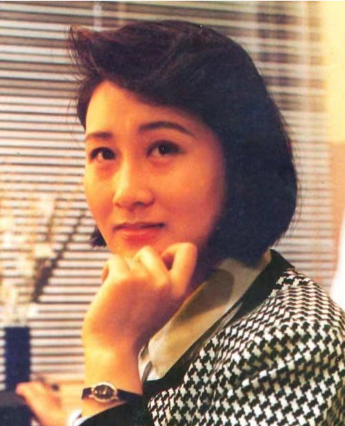 回顾张凯丽远赴深圳为爱息影与婆婆同住23年丈夫是她坚实后盾