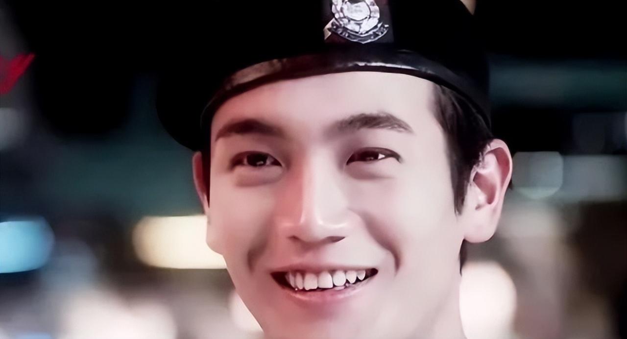 回顾张智尧入行25年无绯闻45岁仍单身是比花满楼还干净的男人