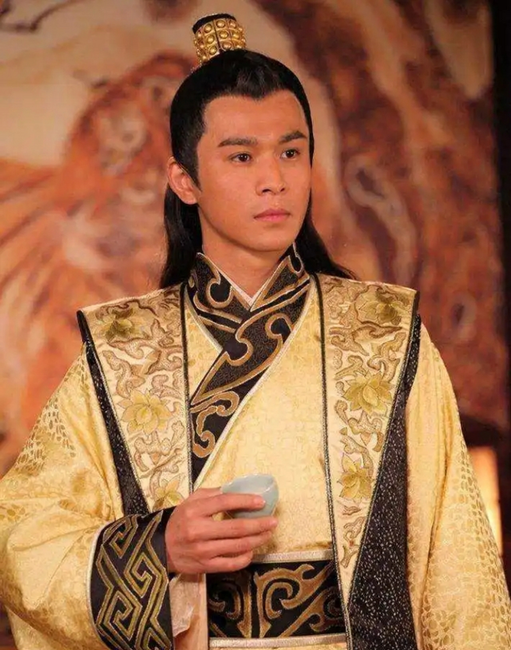 有人说,作为嫡长子, 李建成始终认为自己胜券在握,没必要灭了李世民.