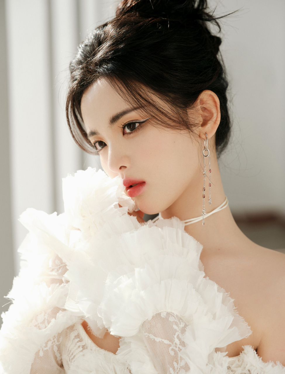 杨超越恒星引力元宇宙演唱会妆造[亲吻][亲吻]#气质美女# #性感美女