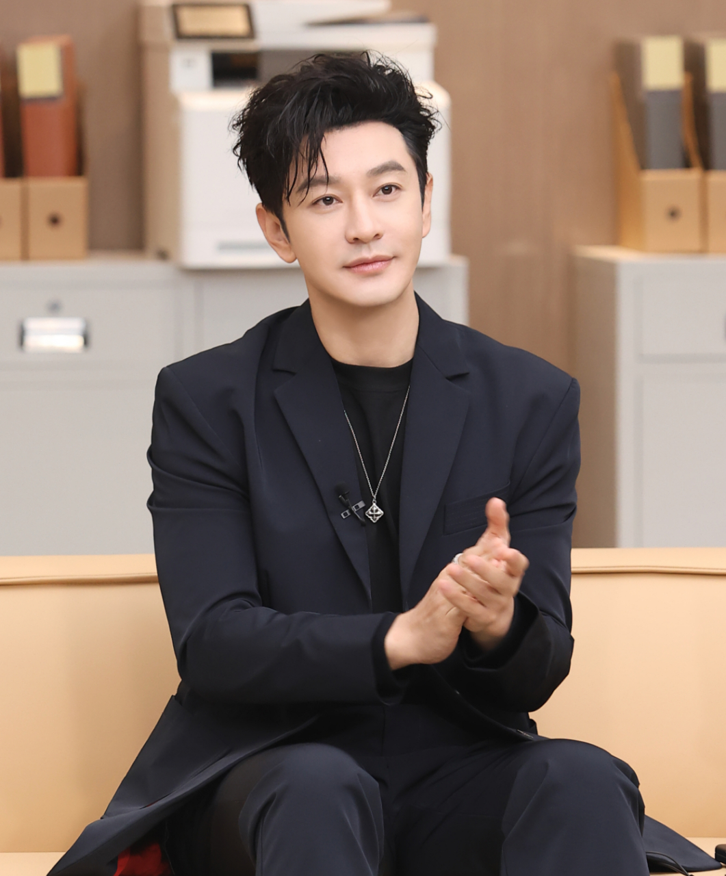 3月13日,黄晓明最新近况曝光,这一次,黄晓明不是因为跟家人分享幸福