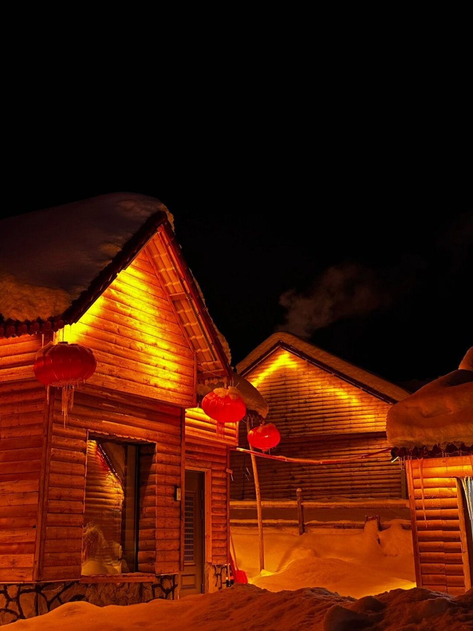 每一间都是雪景房  可可托海:雪景木屋,我愿在此度过一个漫长的冬季