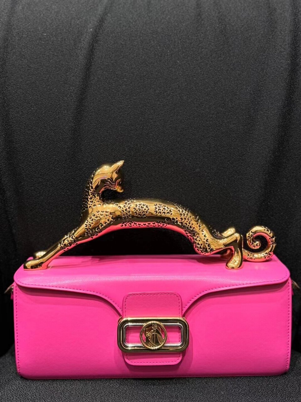 快把艺术带回家～lanvin  99这些艺术包包也太高级太贵气啦06!