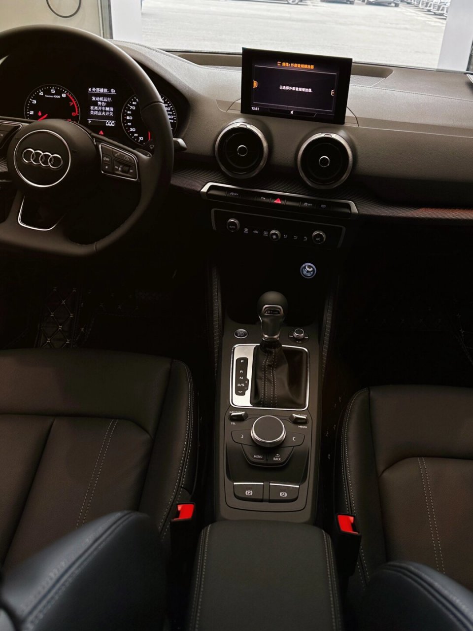 99对于刚入门的suv小白来说,奥迪q2l绝对是首选中的首选!