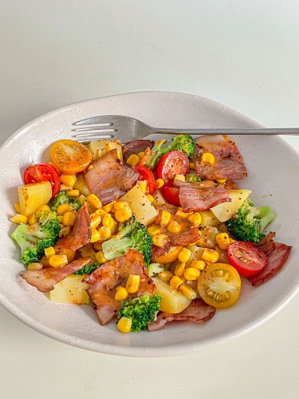 轻食减脂餐土豆培根沙拉 随手做了一道土豆培根沙拉,没想到竟然如此