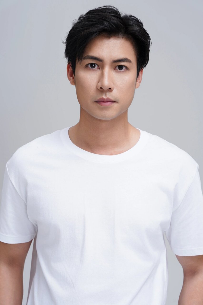 广州模卡|snap卡|演员卡|casting卡  94在广州这座充满活力和创意的