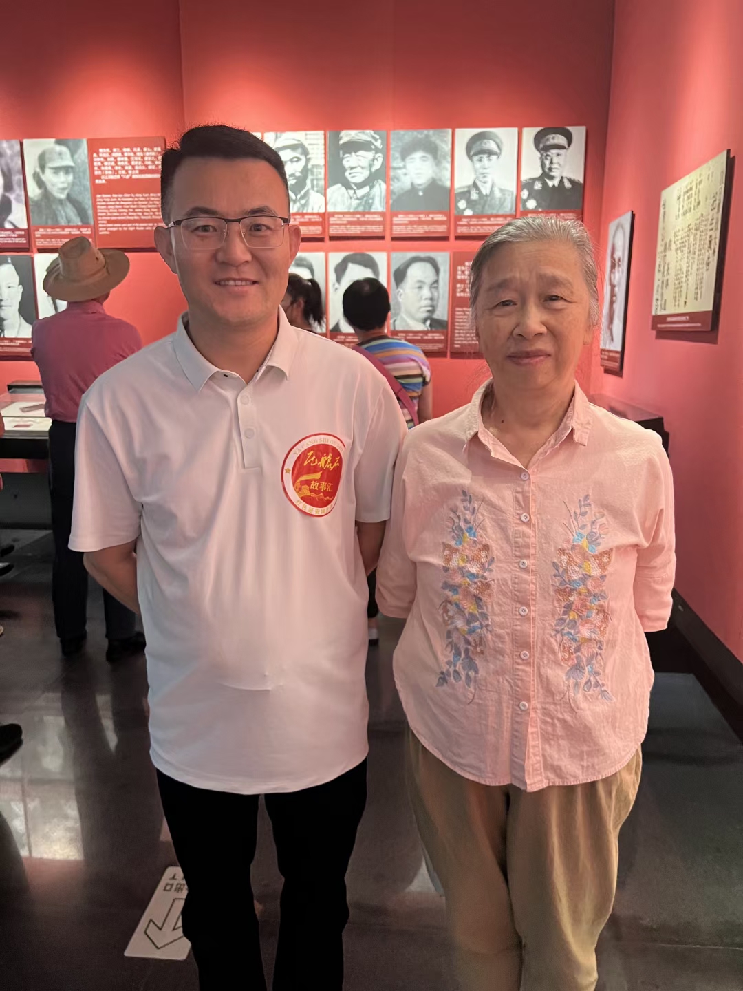 开国大将粟裕之女粟惠宁助力"压舱石故事汇"