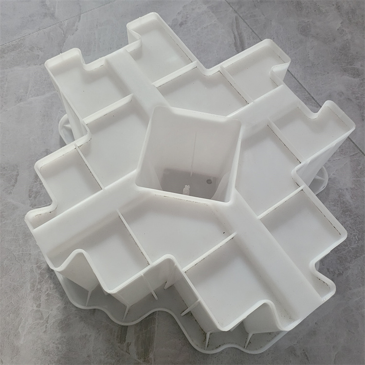 生态连锁砌块模具的应用