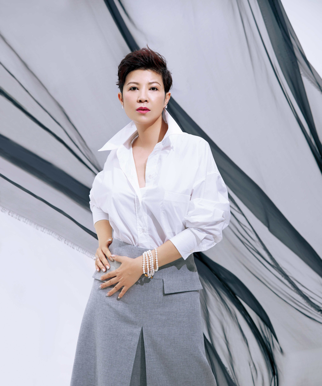 上世纪80,90年代,杭天琪是和毛阿敏,韦唯在内地歌坛齐名的流行音乐一