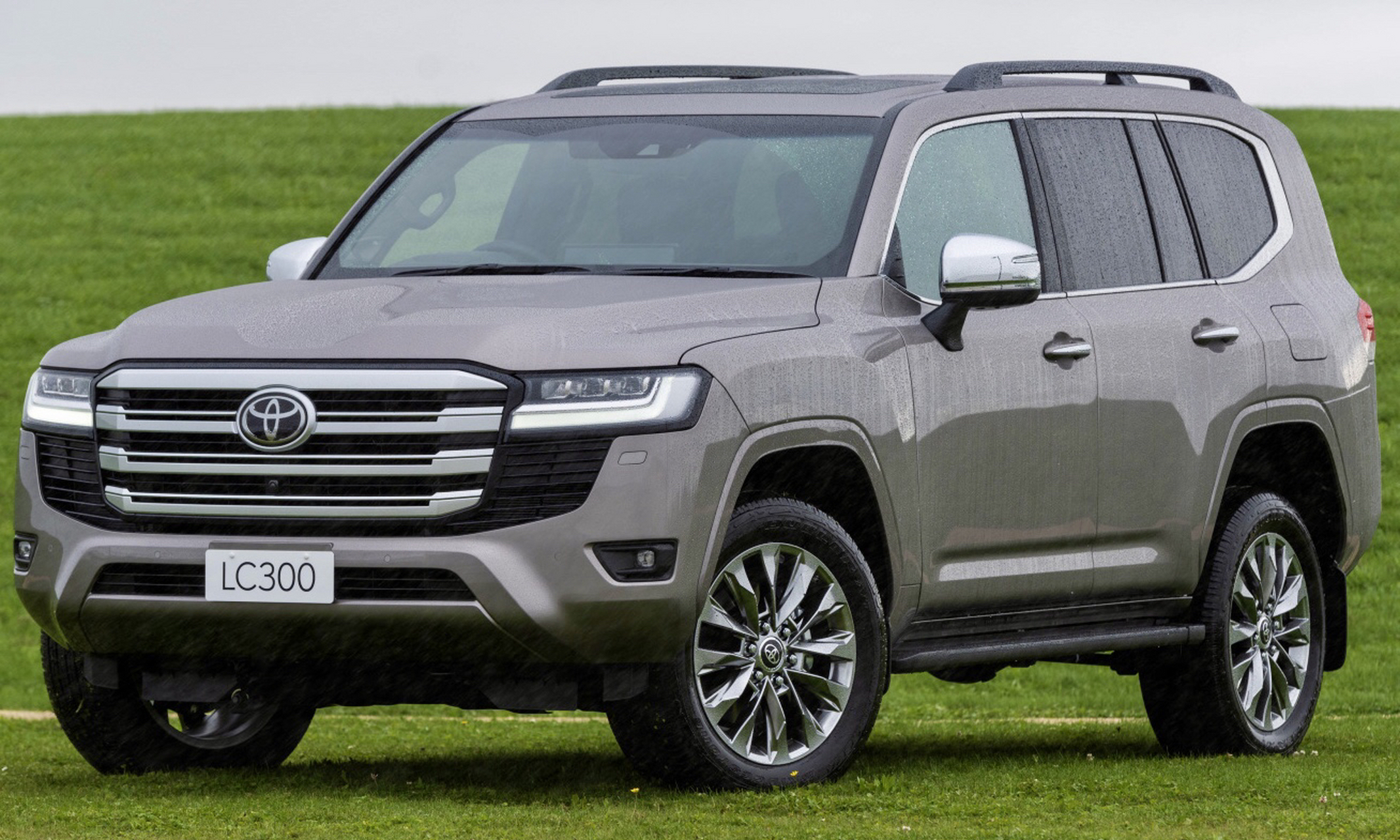 兰德酷路泽lc300,这车国内一直没有开售吧?