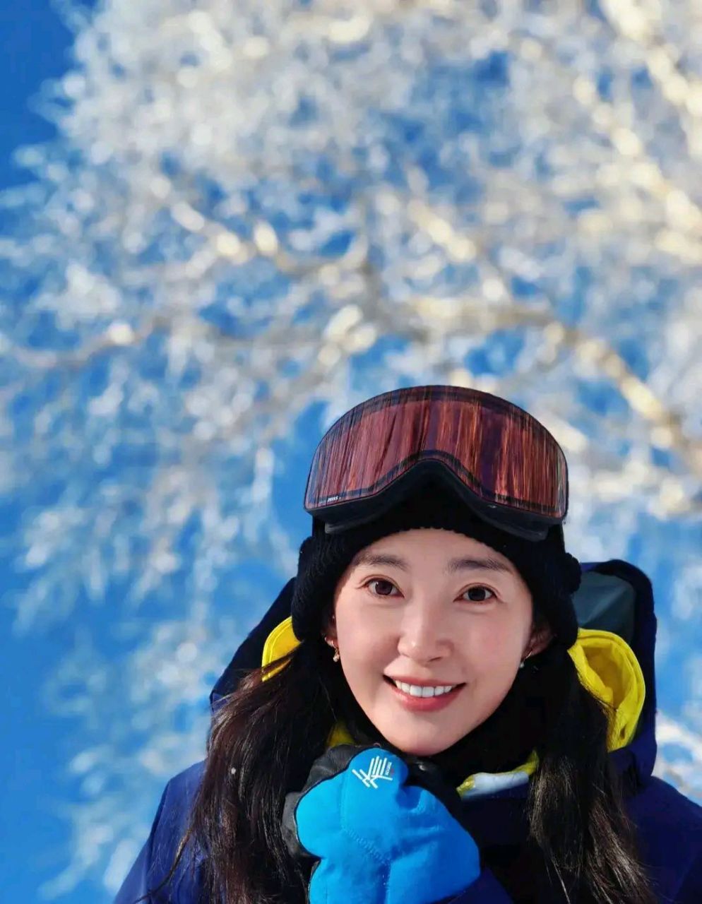 李冰冰的滑雪照,素颜状态太好了,简直少女一般