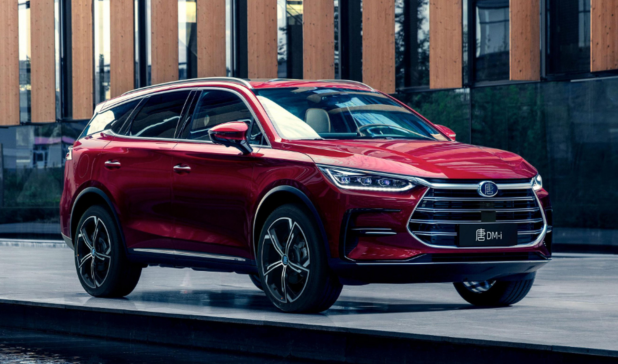 这里有8款超值推荐:长城坦克30,红旗hs5比亚迪唐dmi等,设计时尚炫酷!