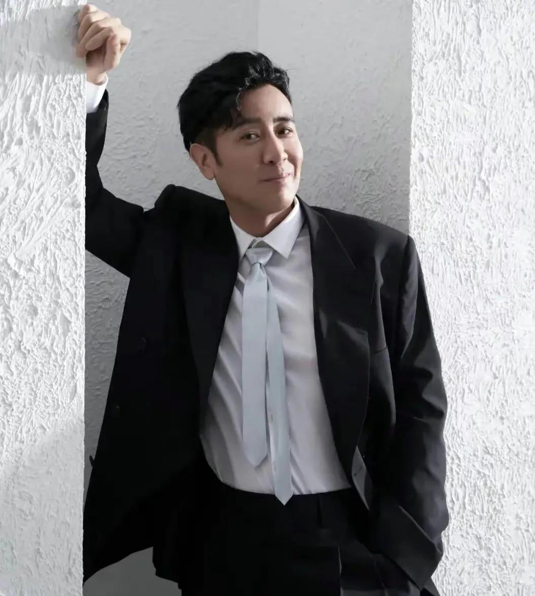 回顾于和伟一生痛失三位挚爱这辈子正确的决定就是娶了宋林静