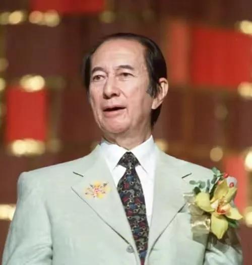 回顾何鸿燊一生17个子女与李连杰老婆传绯闻何超琼是他骄傲