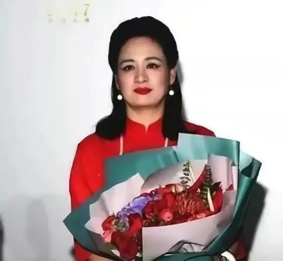 回顾演员伍宇娟我和贾宏声没有结过婚他也不是我儿子的父亲