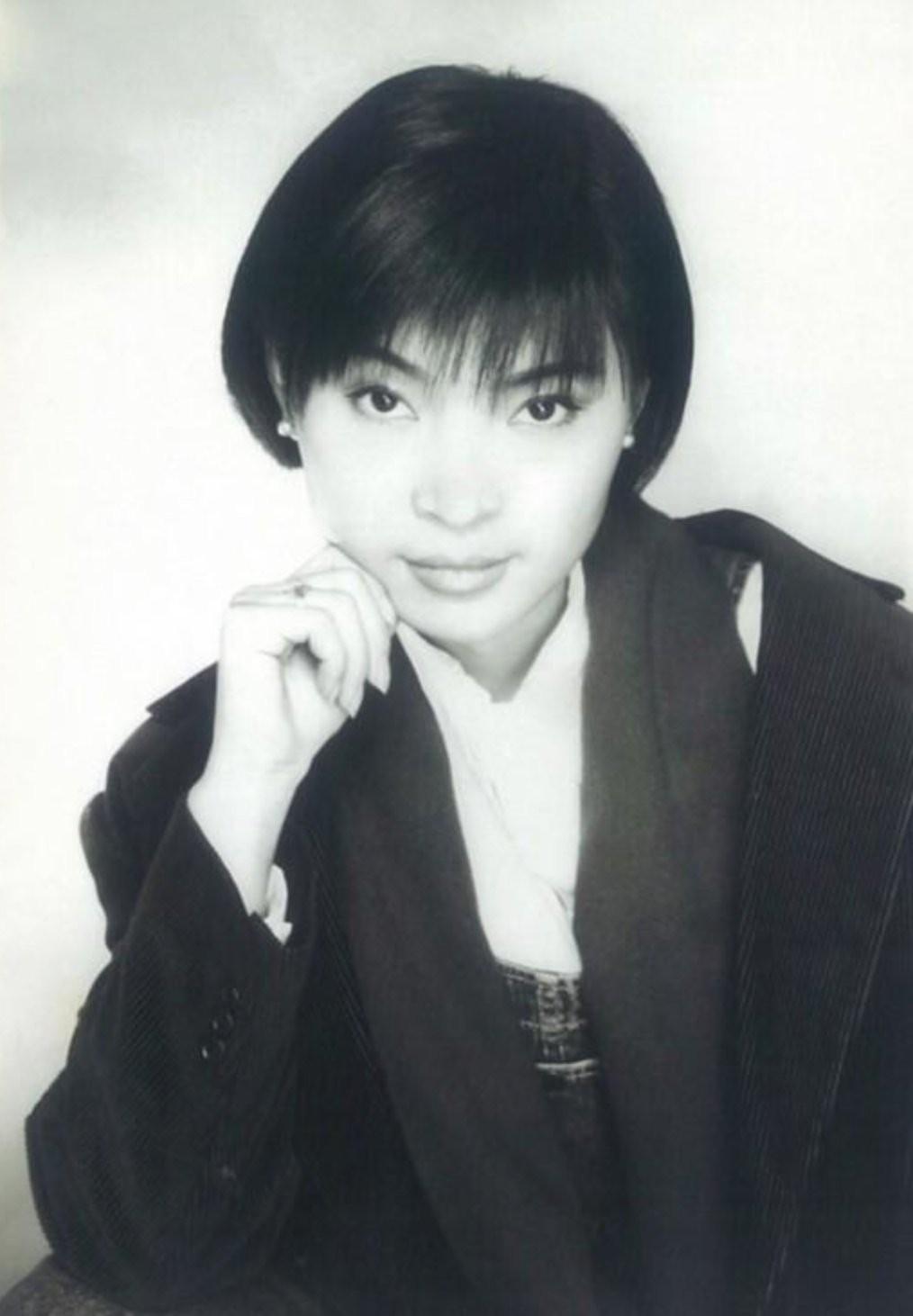 回顾孙悦我没包养过黄晓明也不克夫丈夫是大我9岁的亿万富豪