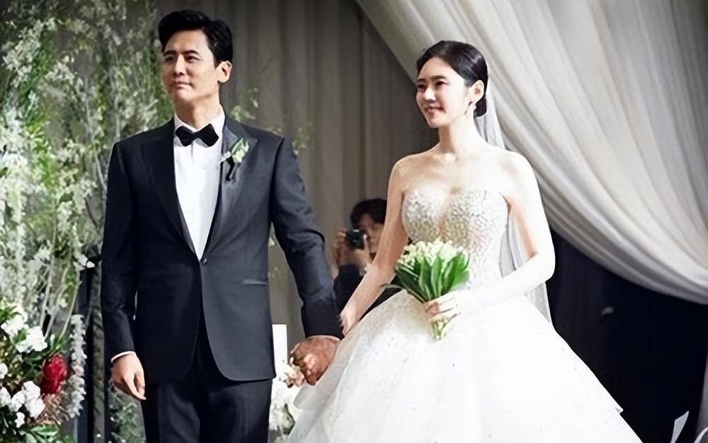 回顾秋瓷炫我这辈子正确的决定就是39岁高龄为中国籍小丈夫生子