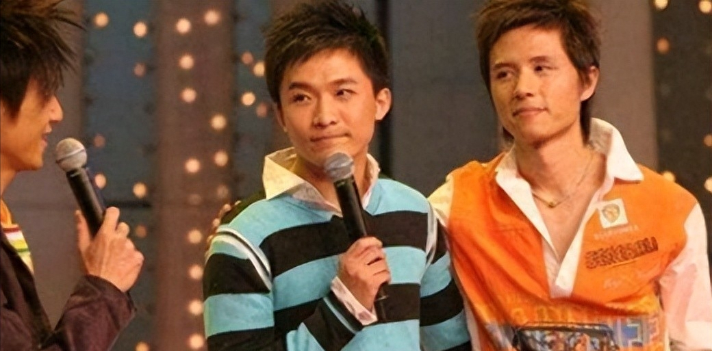 回顾央视主持32岁前途无量为何和母亲通话后从8楼跳下