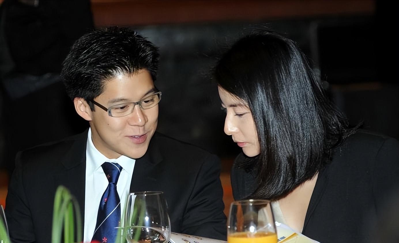 回顾霍启刚追妻郭晶晶父母反对女二女三横插险毁婚霍少好难