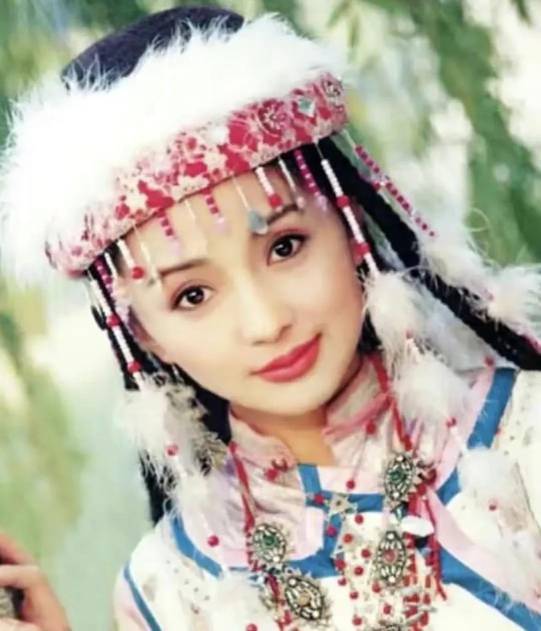 回顾刘丹母亲韩秀云女儿27岁遇难丈夫殉职儿子身患绝症离世