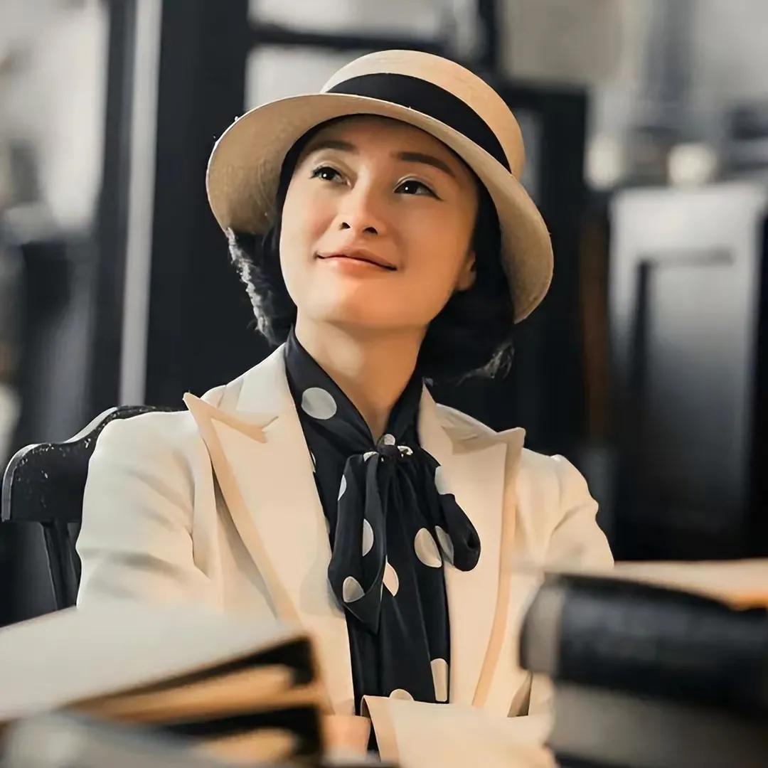 回顾文艺女青年吴越名和利我都有50岁选择嫁给自己