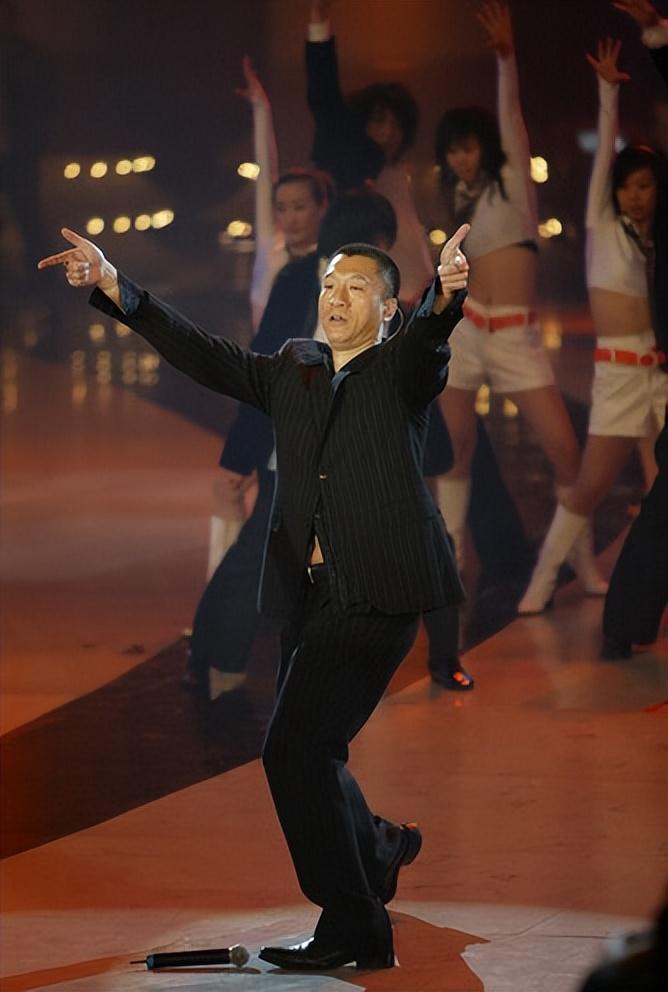 回顾孙红雷贫民窟的霹雳舞王25岁成中戏旁听生坎坷逆袭路