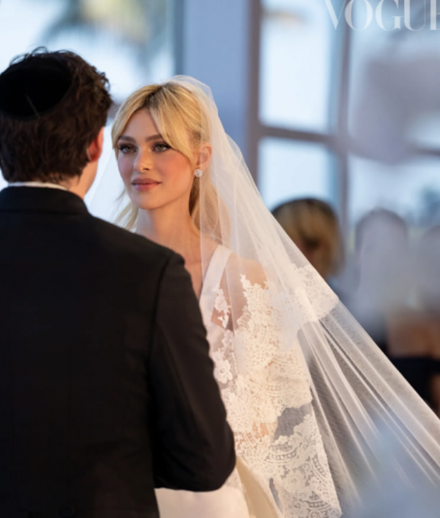 回顾贝克汉姆长子:一事无成?入赘富豪家族吃"软饭",晒老婆赤身照