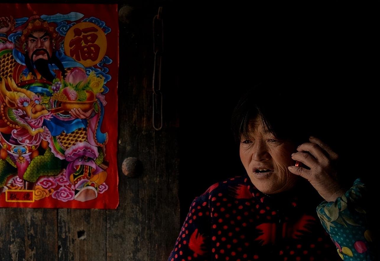 2017年河南老汉凑儿子彩礼欠20多万为何儿子新婚夜锤杀新娘