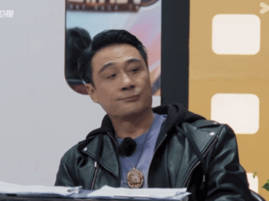 唉你俩真是不禁夸呀都把宁静看呆了