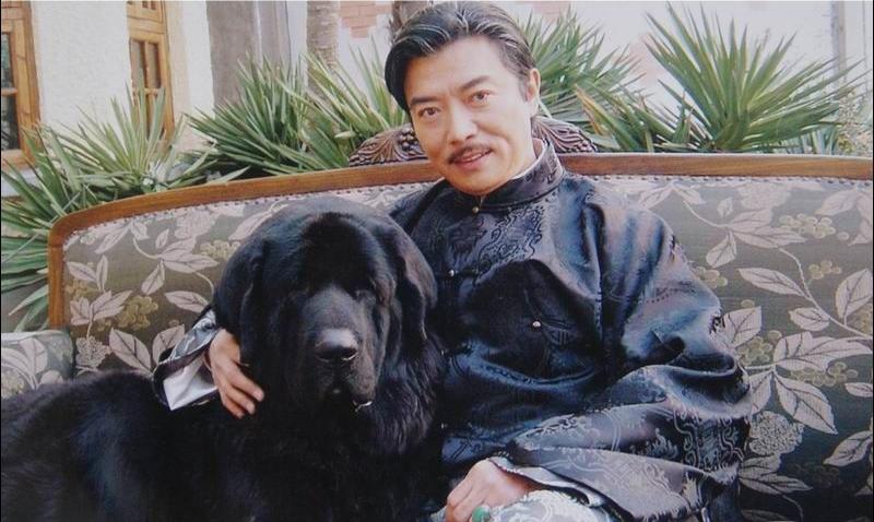 回顾张佩华我这辈子正确的决定就是娶了空姐生一儿一女