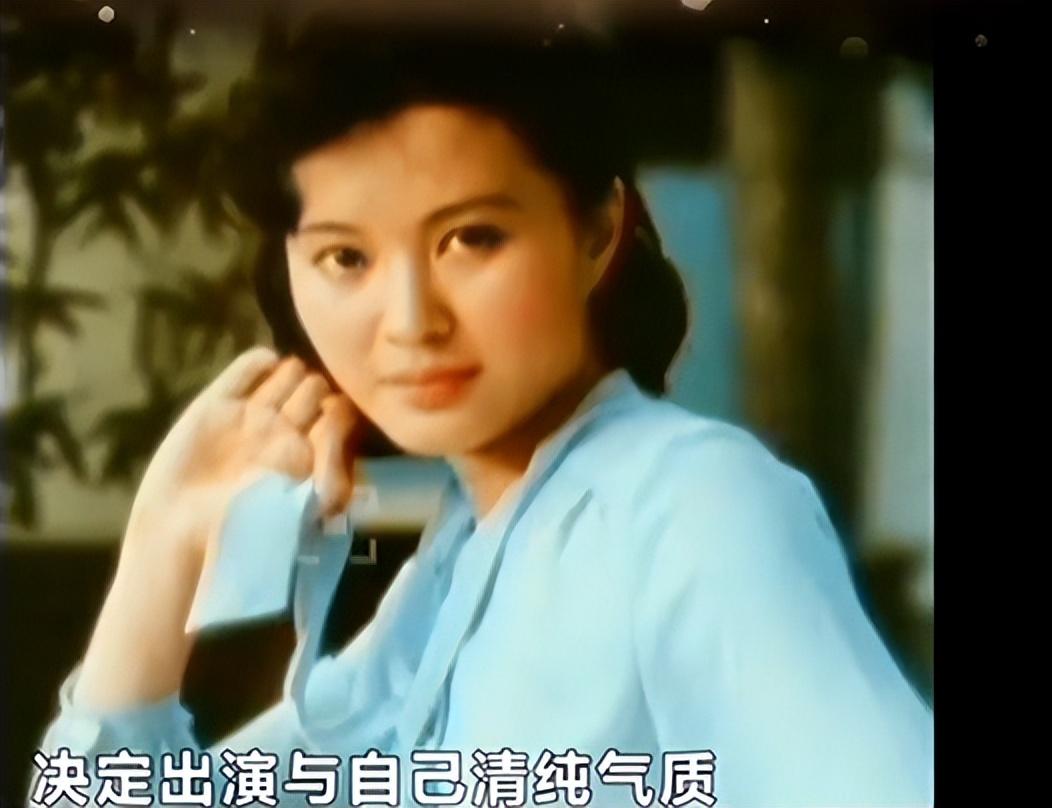 回顾演员方舒与相伴7年的丈夫离婚转身嫁小10岁屠洪刚她怎样了