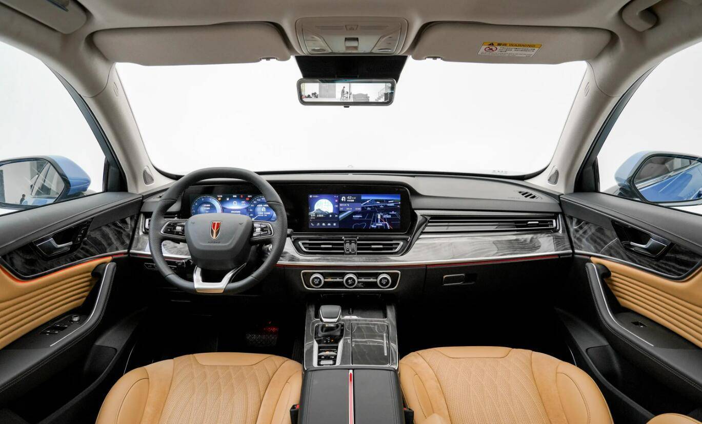 销量破50万辆!终身免费保修 坚甲车身,新红旗hs5"救了我一命"