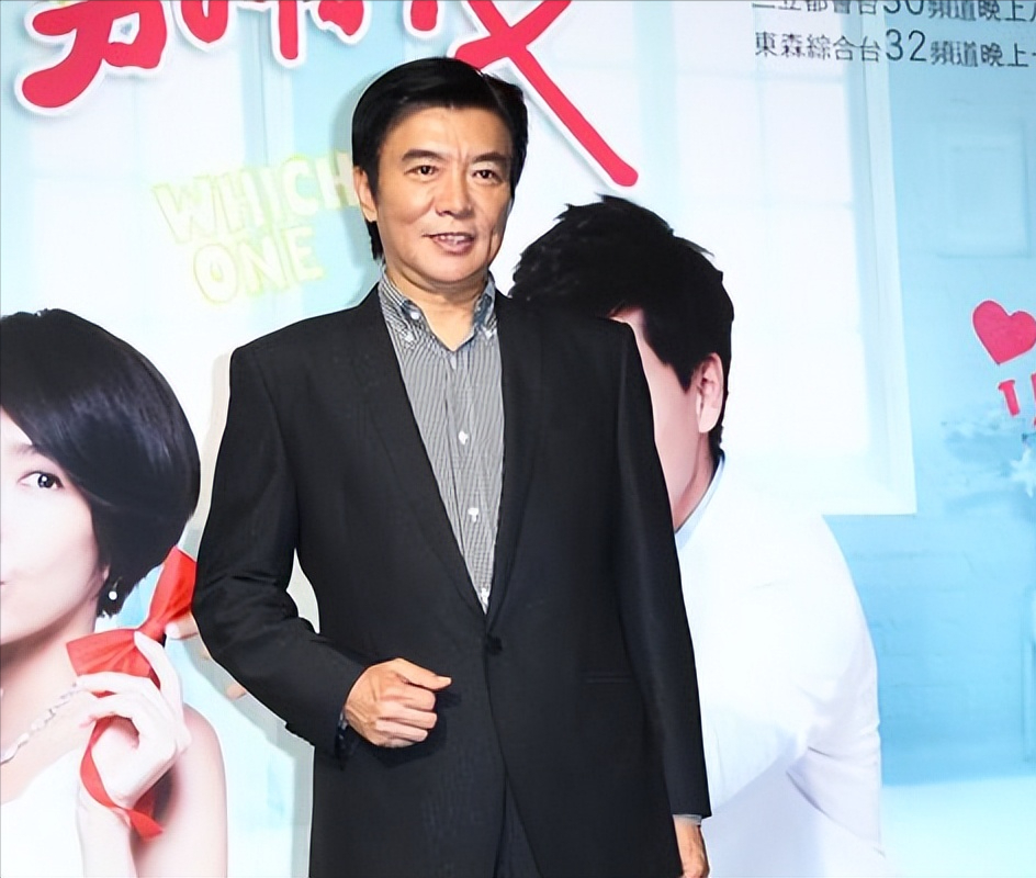 回顾张佩华我这辈子正确的决定就是娶了空姐生一儿一女