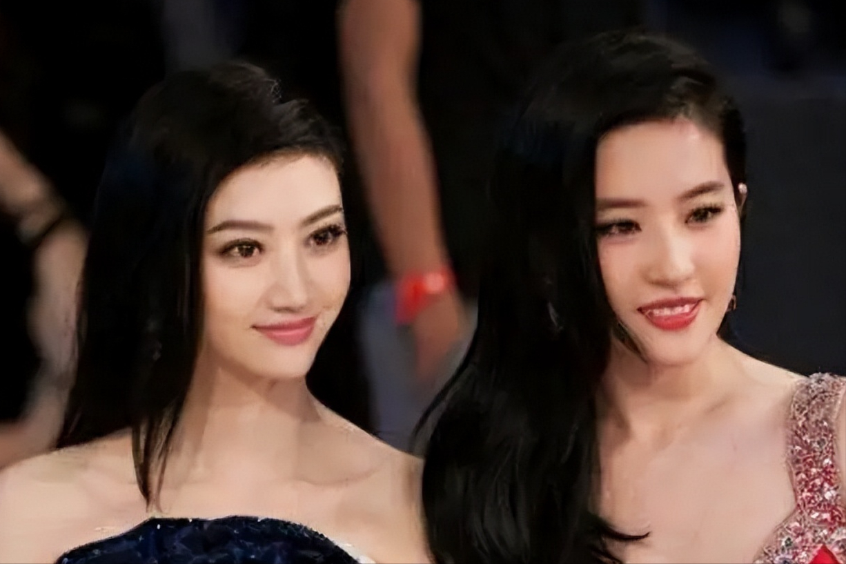 回顾当35岁景甜和38岁王丽坤同框我才明白什么叫气质和骨相