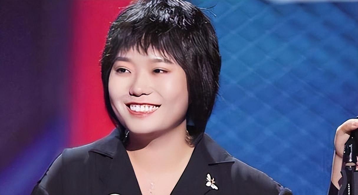 李雪琴综艺近照曝光身材暴瘦颜值飙升网友称其酷似韩国女团
