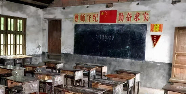 中国第一懒人杨锁守着肉菜被饿死23岁懒死家中到底多懒