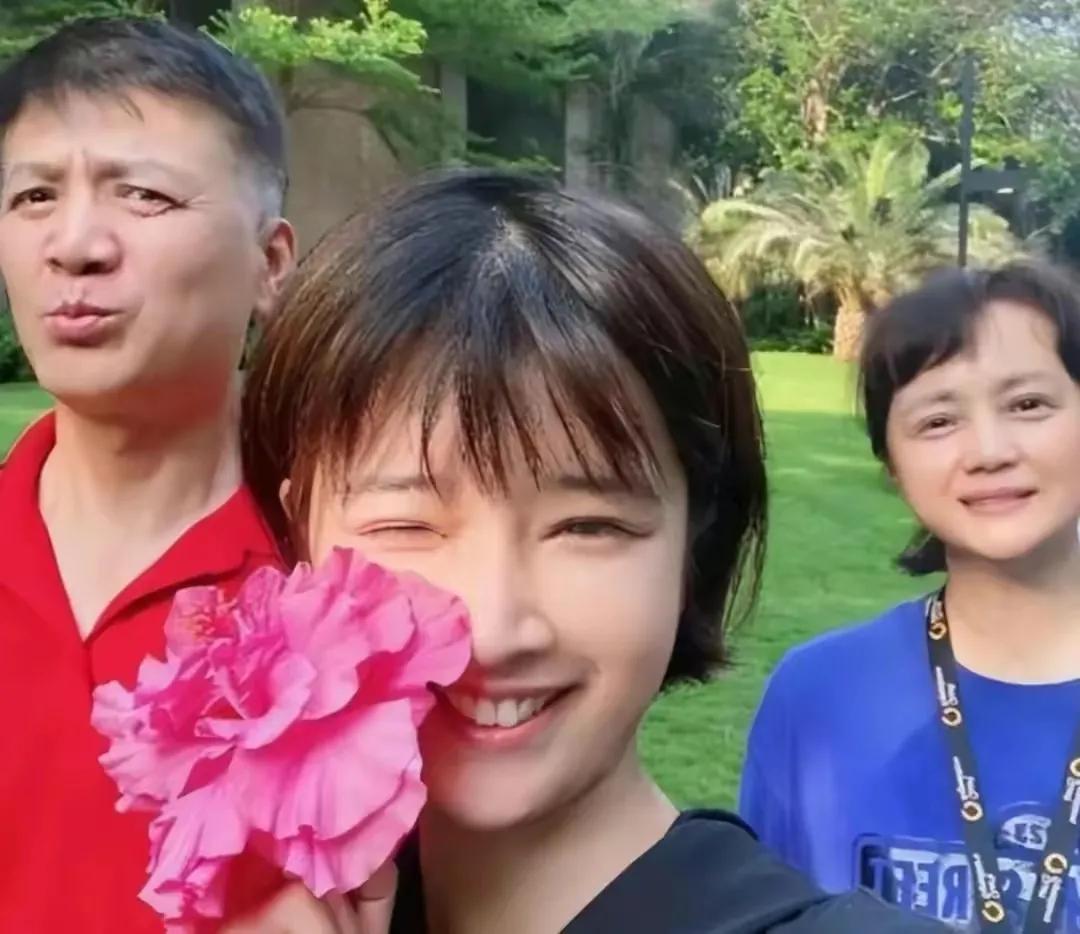 回顾刘思博把继母茹萍当成妈为奚望离婚心痛她就是我亲妹妹