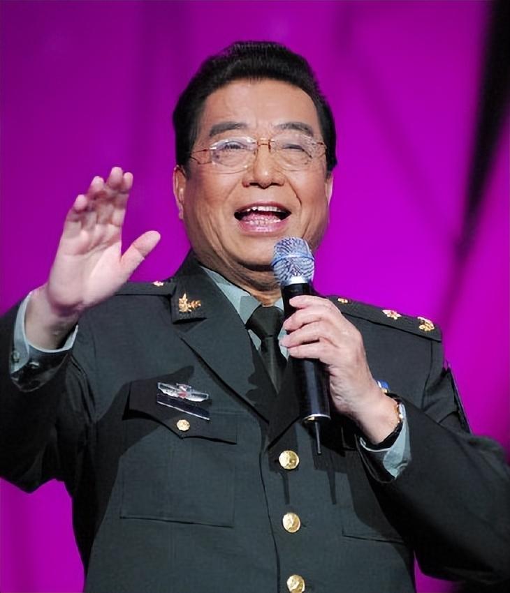 回顾同样是李双江的基因把丁英和梦鸽儿子一对比差距就出来了