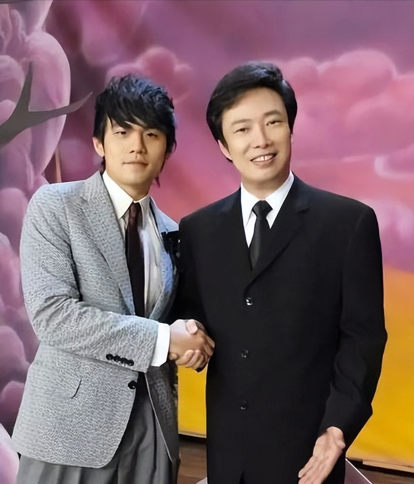 回顾痴情王子费玉清曾为初恋终生未娶后与56岁闺蜜相伴终生