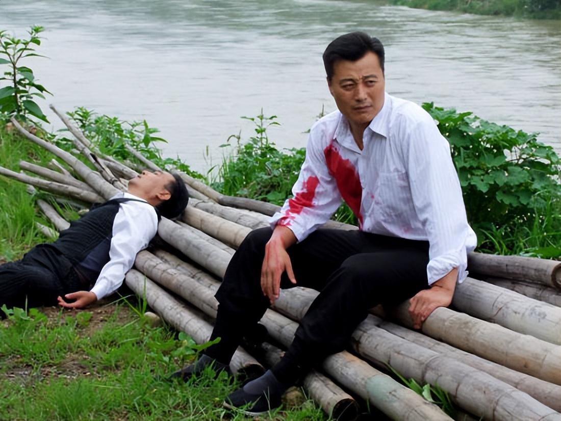 回顾任程伟娶黄蕾到地下室共患难成名后不换糟糠妻只换大房子