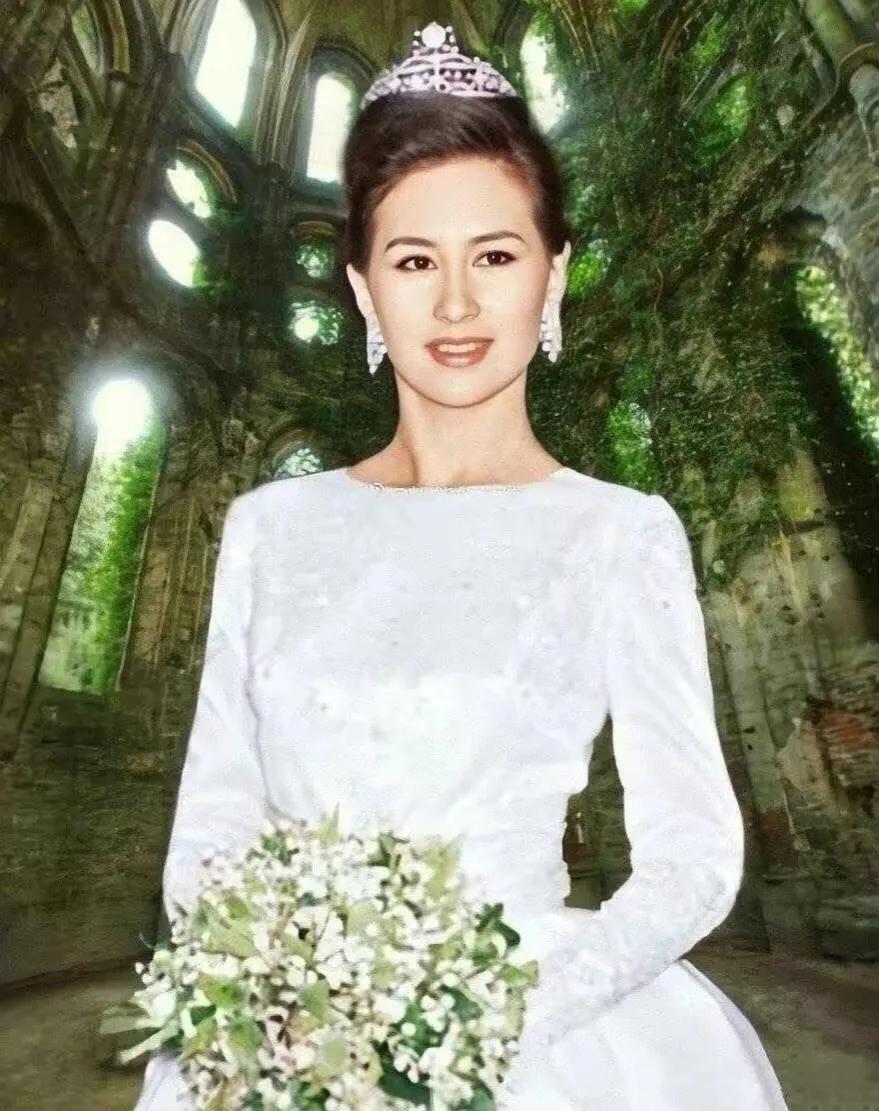 回顾何鸿燊一生17个子女与李连杰老婆传绯闻何超琼是他骄傲