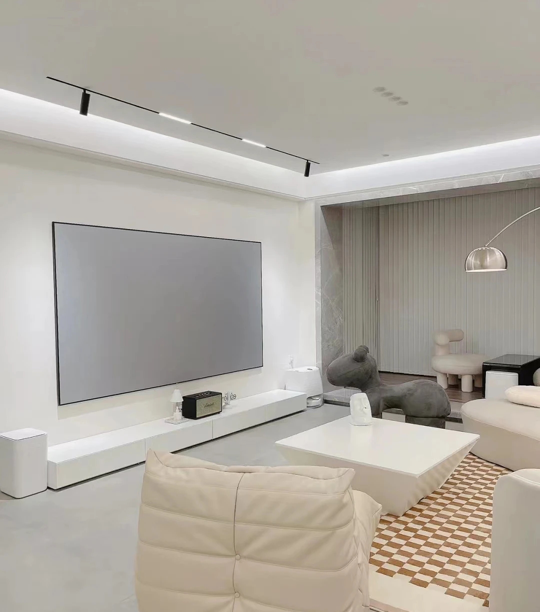 1,概念装饰完成面,包括了装饰面的整体构造工艺,在装饰中有着非常重要