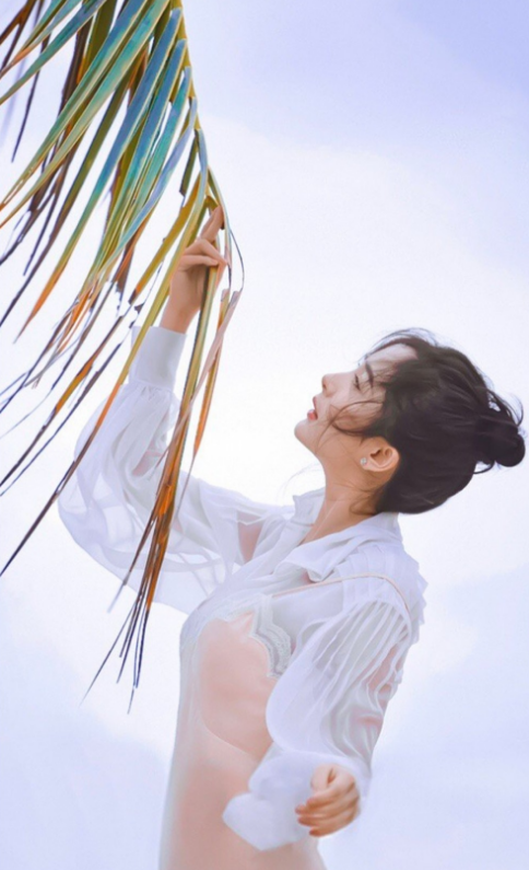 你没见过的杨幂海边写真很粉很嫩