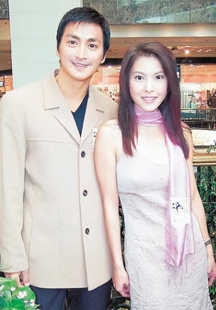 回顾64岁的何家劲一生只为等待患病的初恋女友痴情32年至今未婚